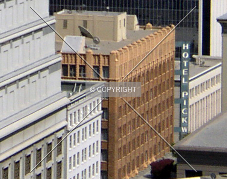 Photo 992-894-680
