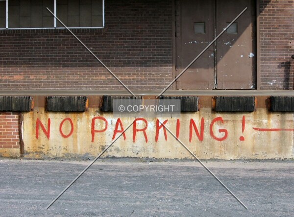 Warning for would-be parkers at the 7th Avenue North loading dock