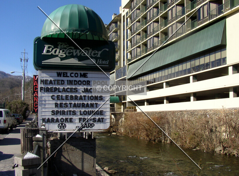 Photo 998-186-739