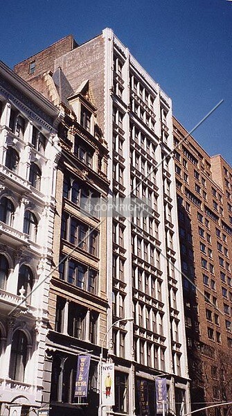 Photo 999-943-832