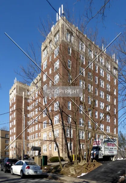 Photo 100-769-941