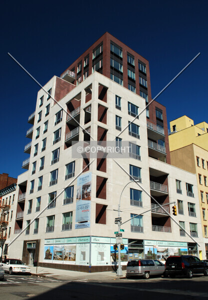 Photo 100-859-751
