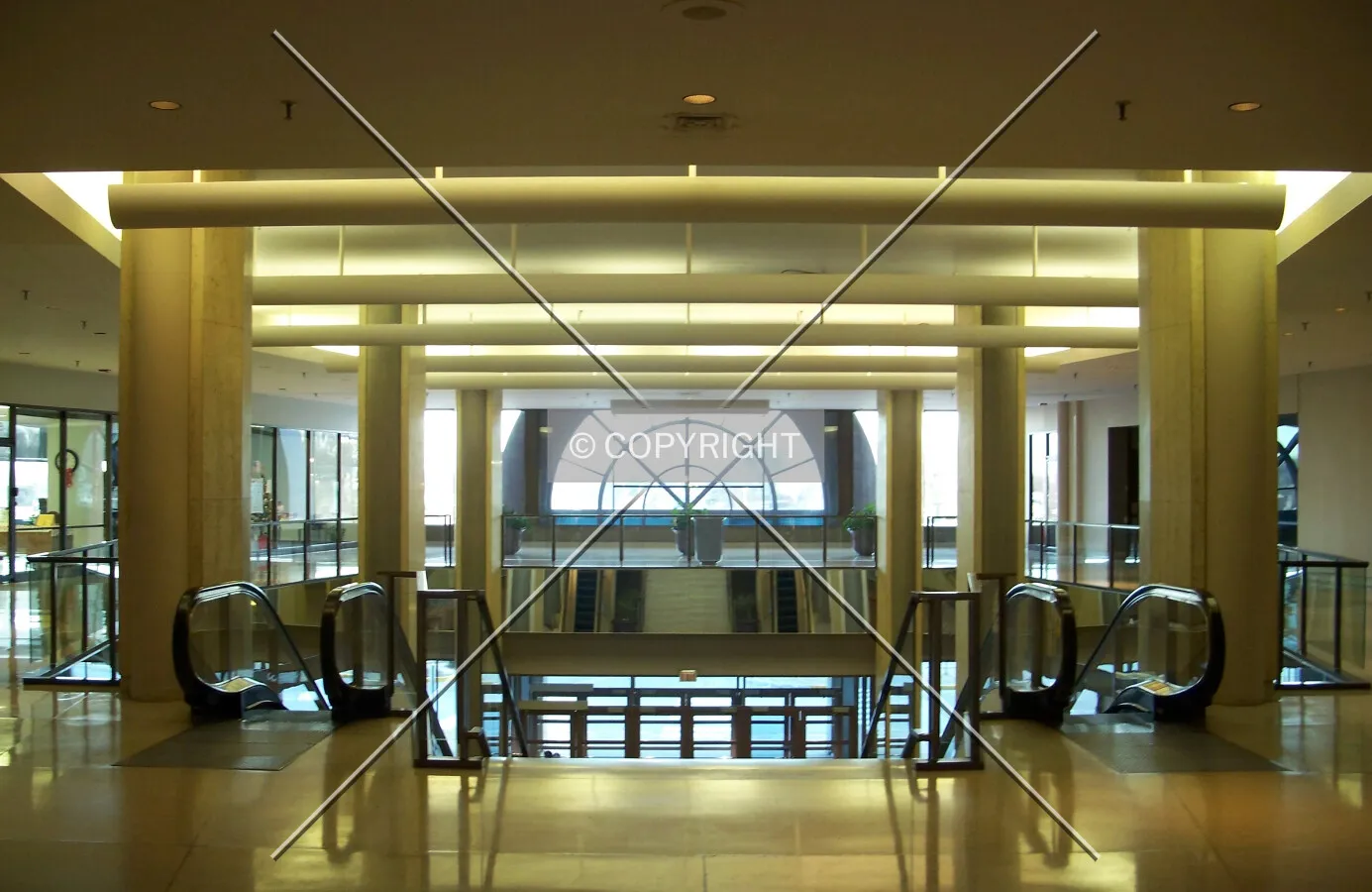Looking toward the lobby from the mall; January 3, 2008