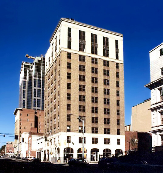 Photo 102-034-512