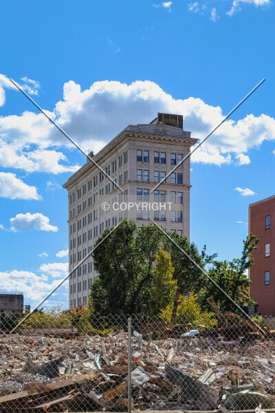 Photo 102-122-676