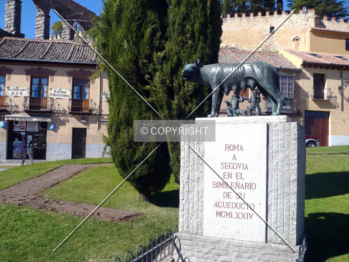 Plaza del Acueducto