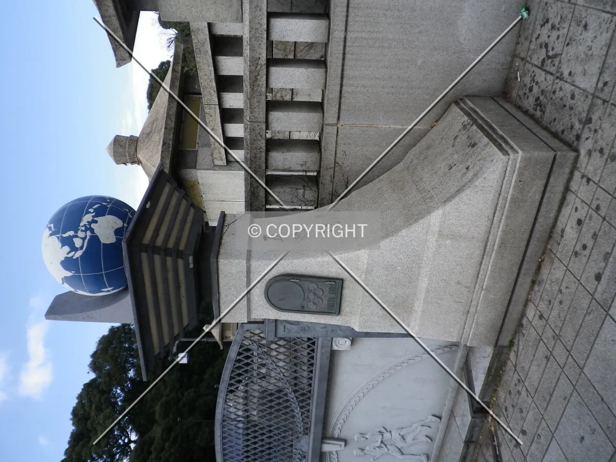 Photo 102-159-917