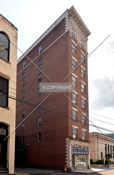 Photo 102-275-014