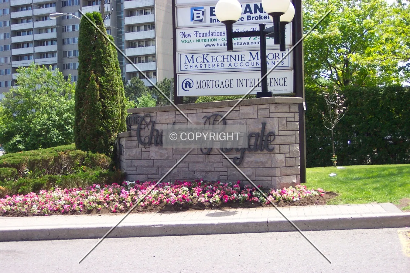 Sign at the front entrance driveway