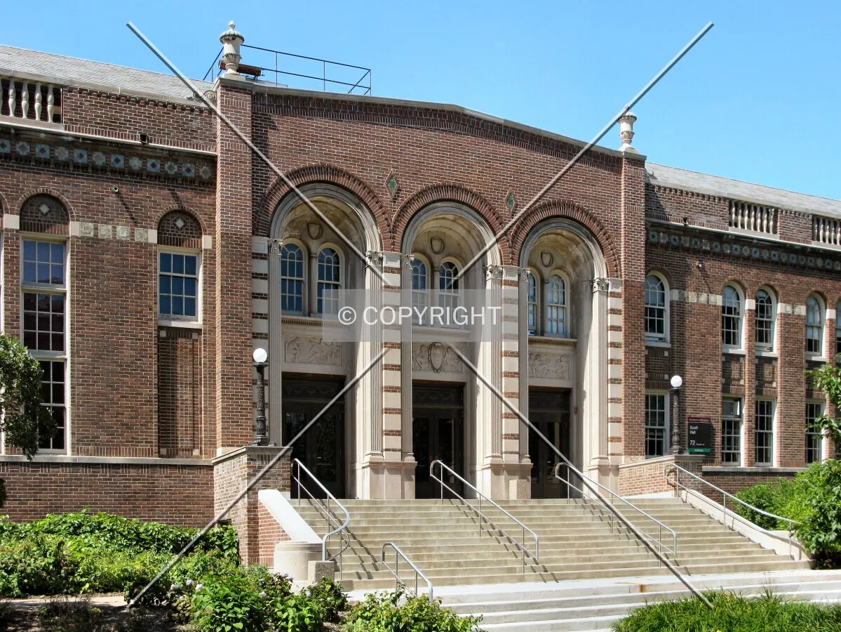Main entrance from Pleasant Street SE