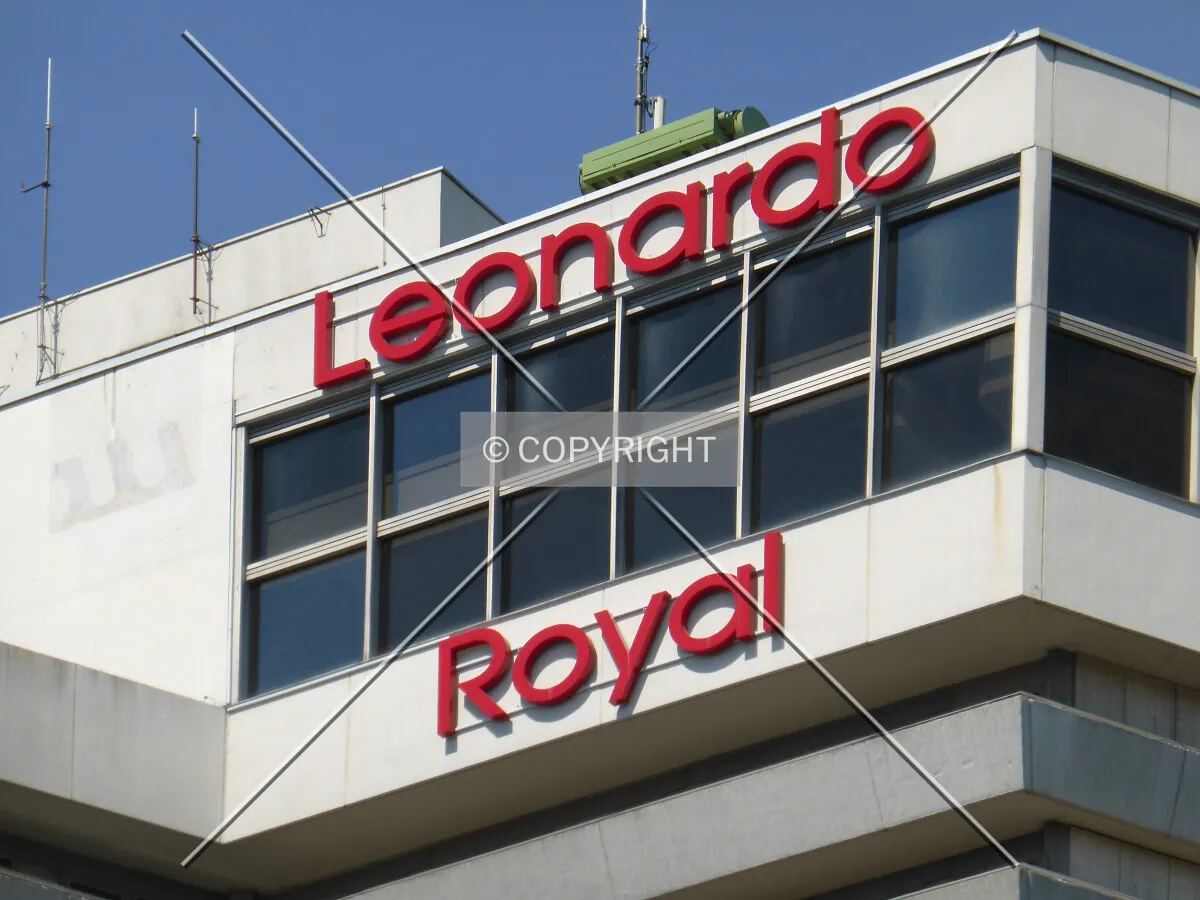 Leonardo Royal Logo