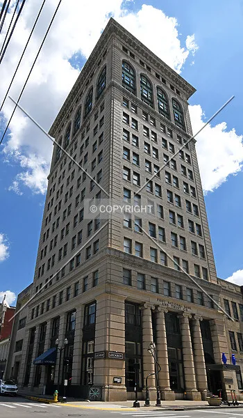 Photo 103-521-870