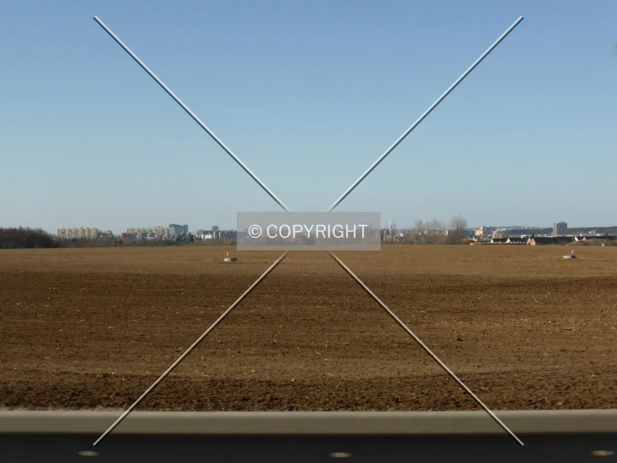 Photo 103-634-933
