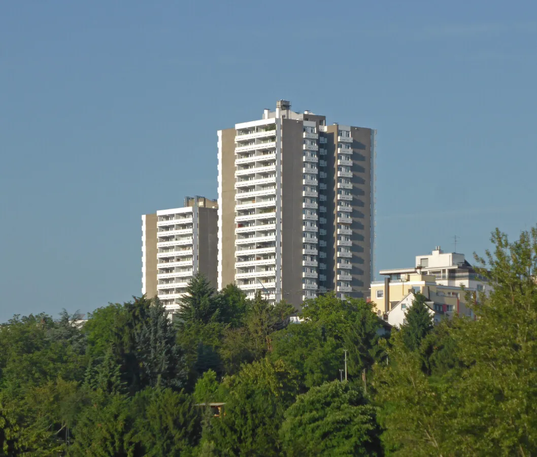 Photo 105-130-641