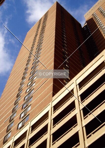 Photo 105-330-093