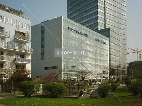 Photo 105-545-147