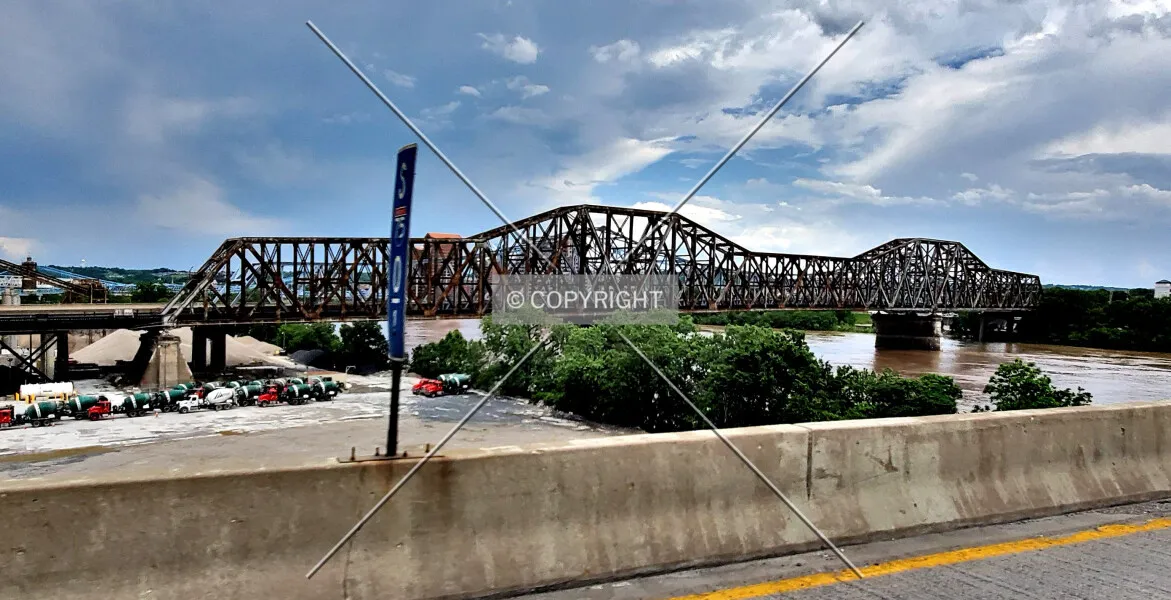 Photo 010-595-543