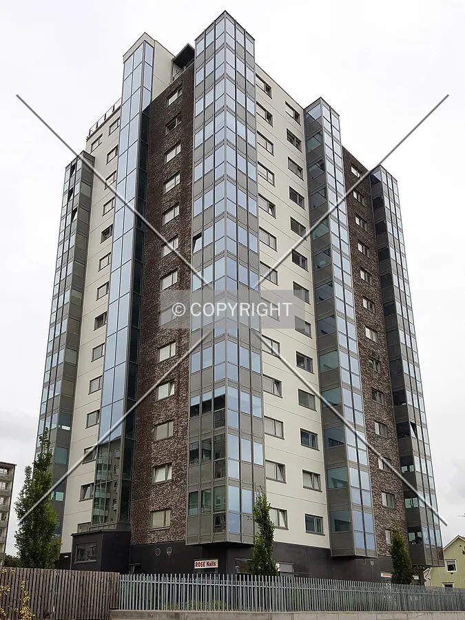 Photo 105-999-626