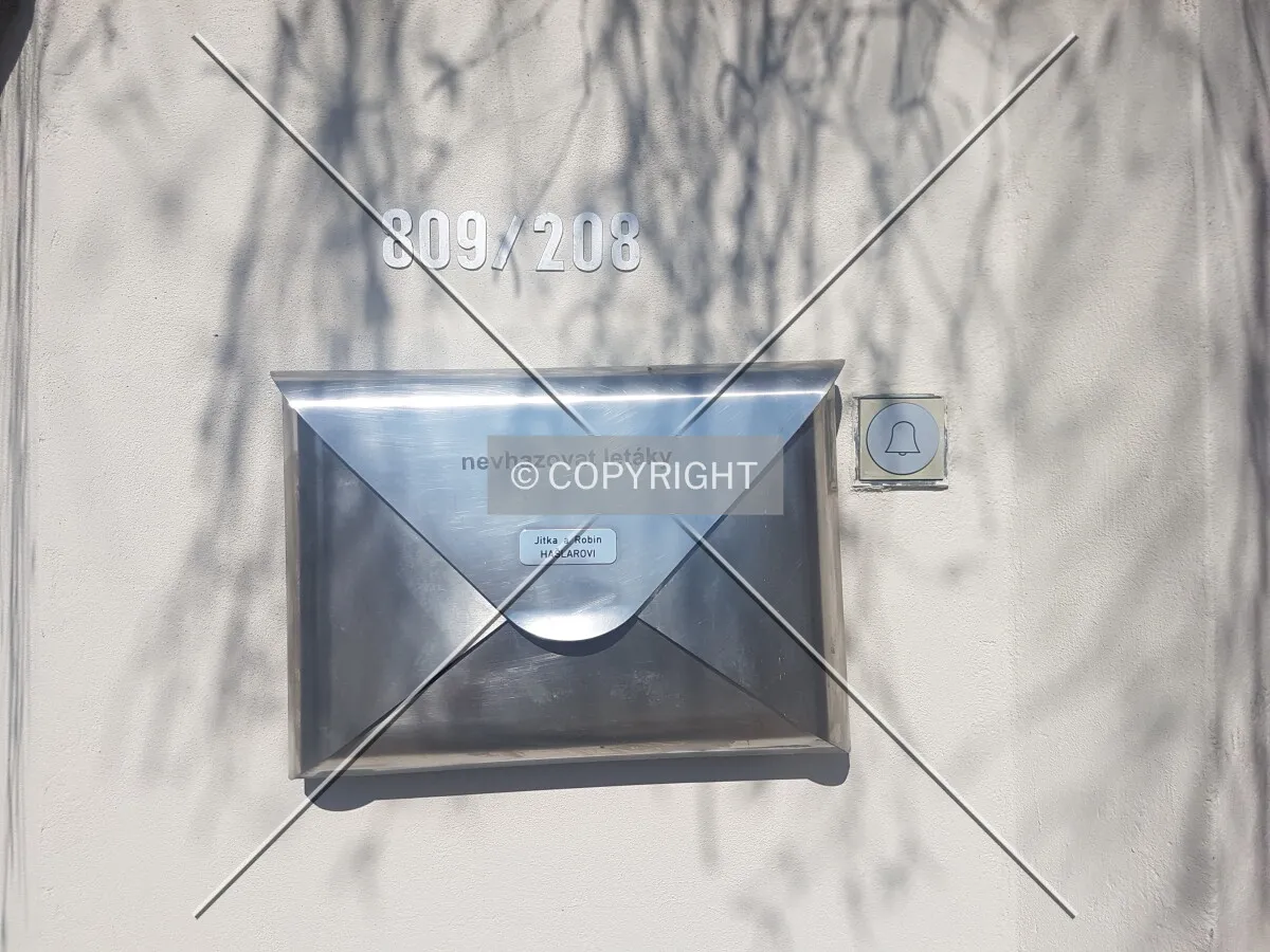 Photo 106-052-284