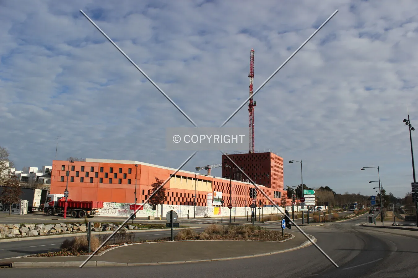 Photo 107-057-674