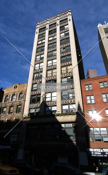 Photo 107-225-962