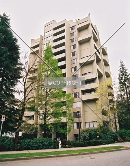 Photo 107-265-823