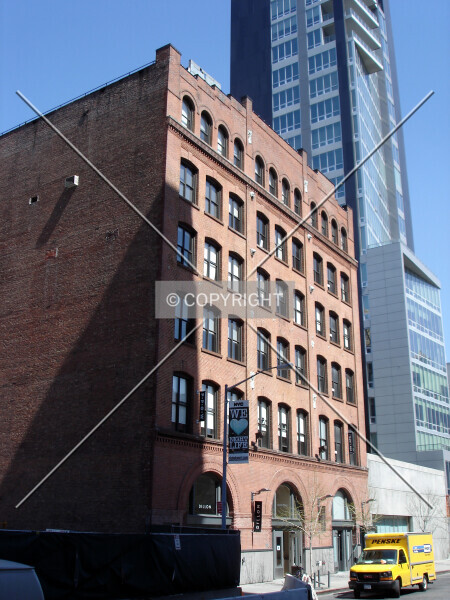Photo 107-529-066
