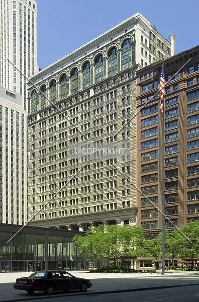 Photo 107-535-687