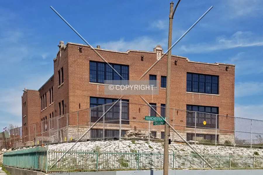 Photo 107-643-409