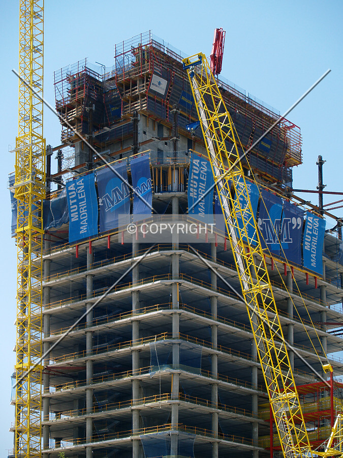 Top floors as seen from the northeast