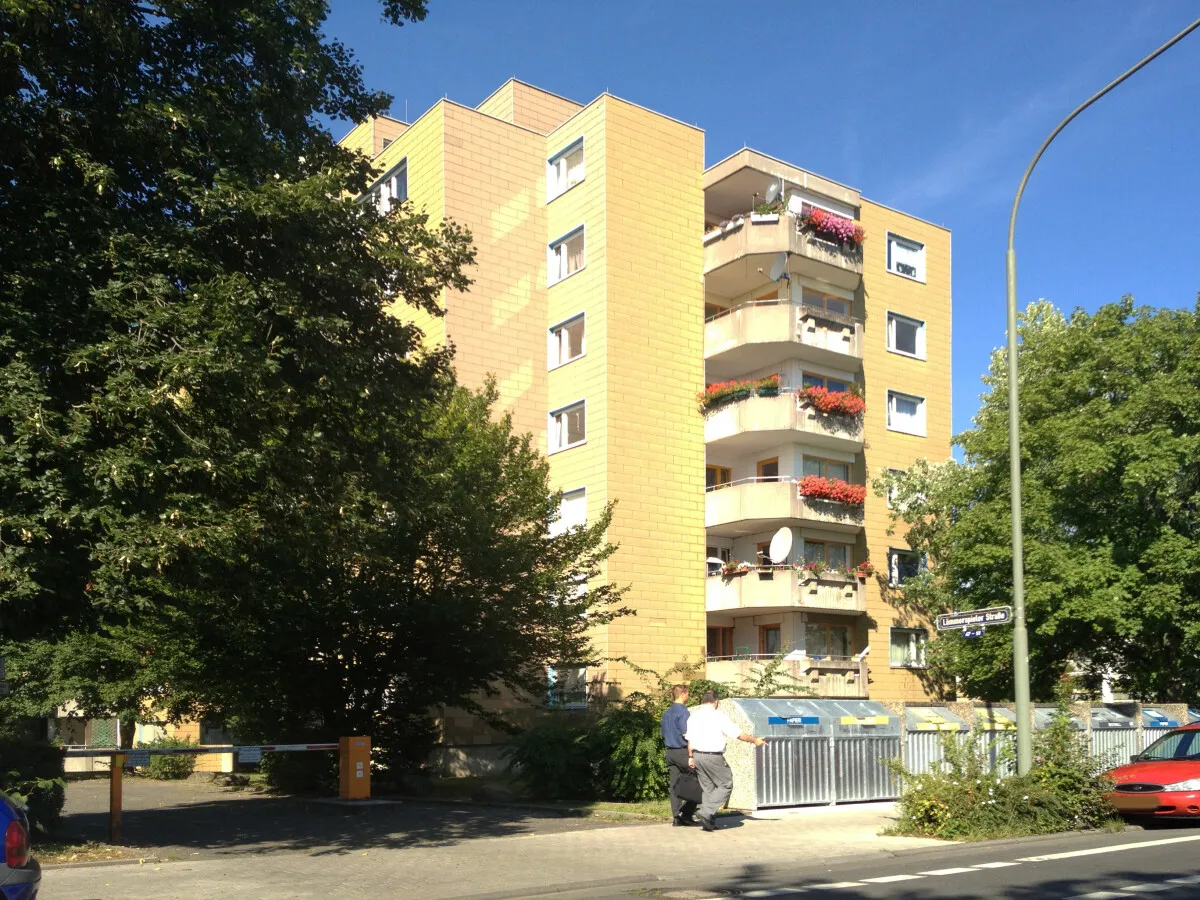 Photo 108-311-821