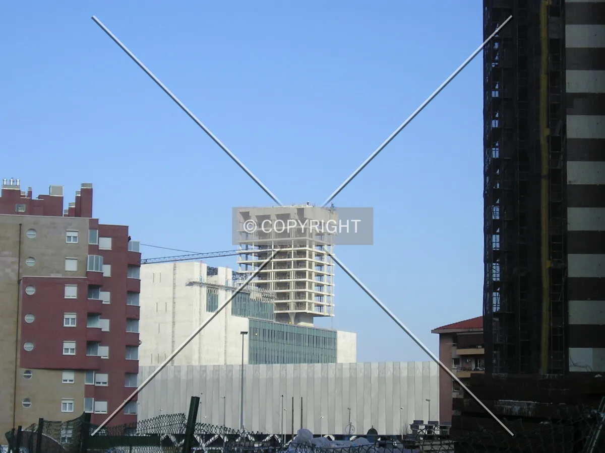 View between buildings from Retuerto