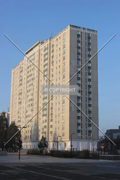 Photo 108-689-097