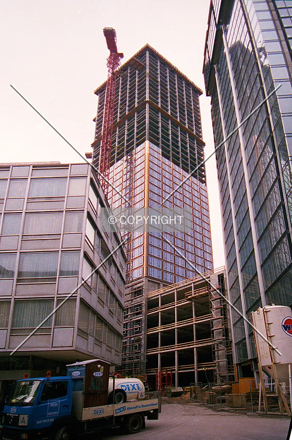 Photo 108-740-940