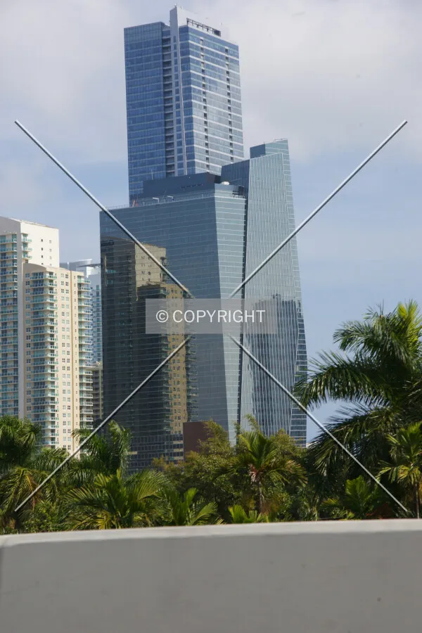 Photo 108-753-640