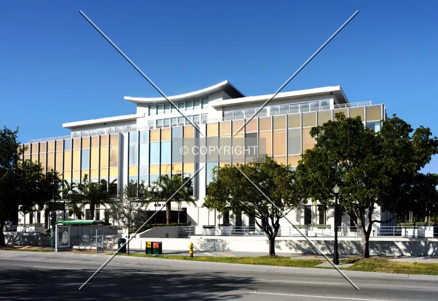Photo 108-893-528