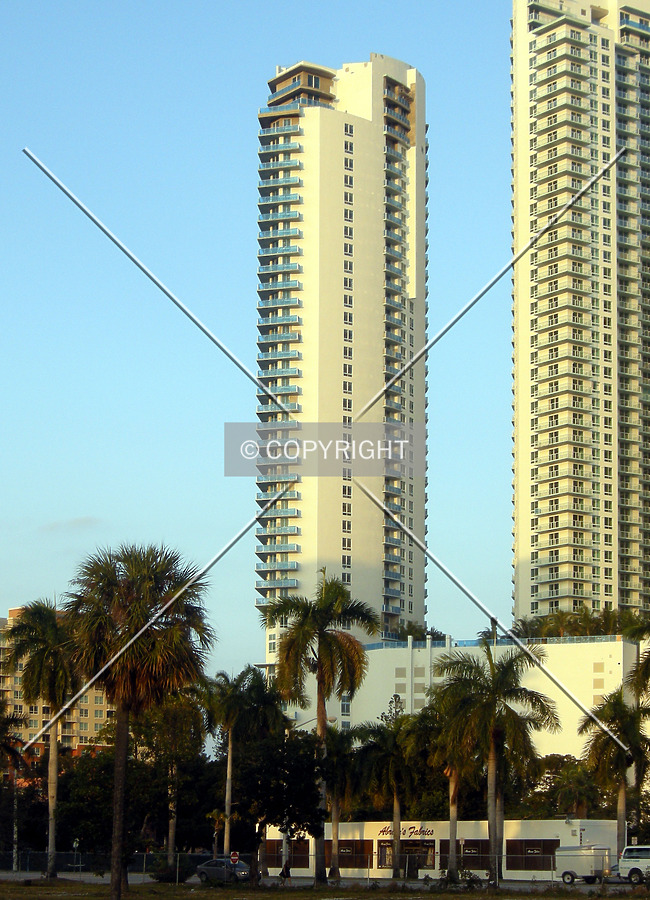 Photo 109-320-775
