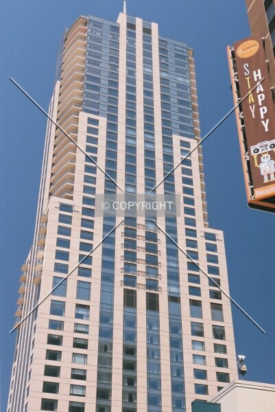 Photo 010-990-646