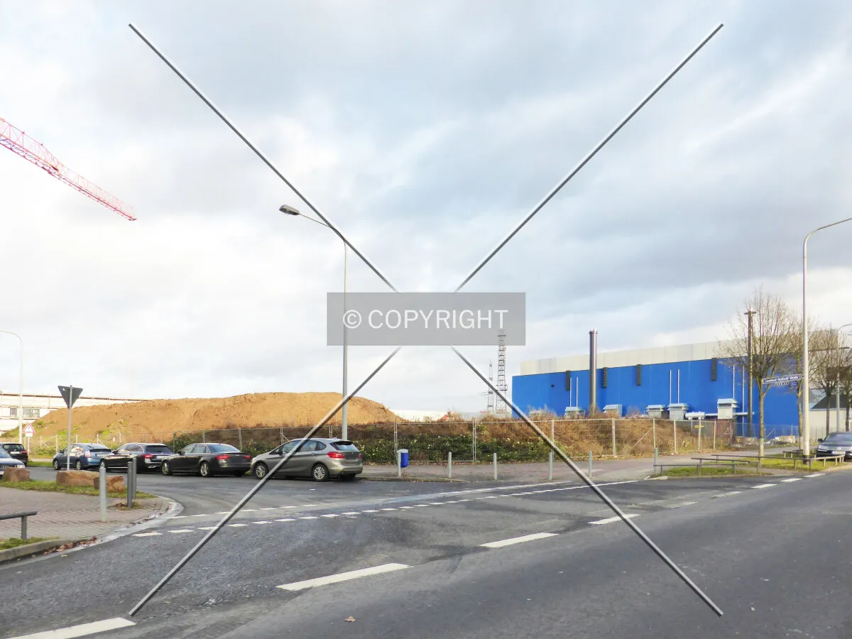 Unbuilt lot