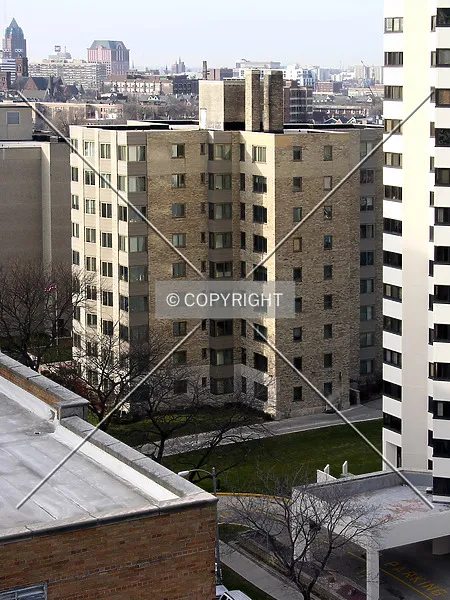 Photo 110-816-559