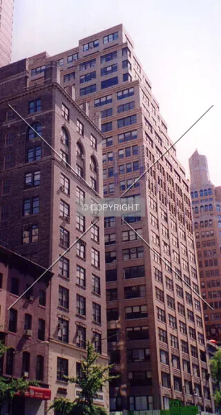 Photo 110-915-146