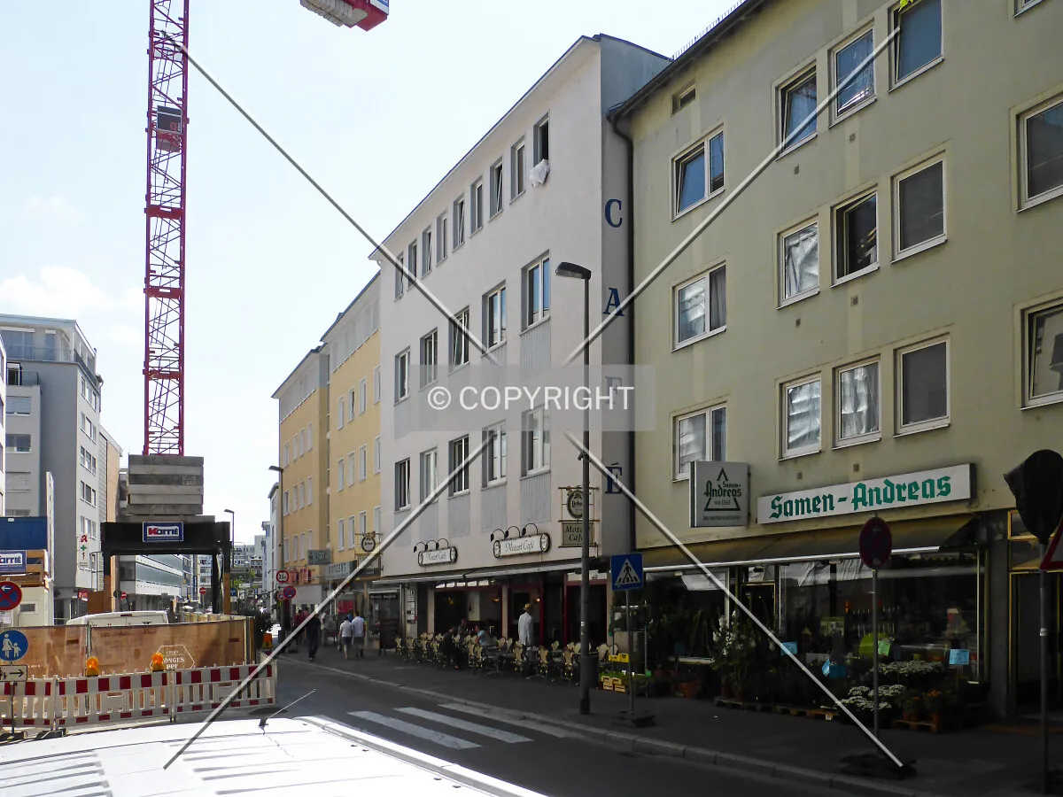 Photo 011-109-936