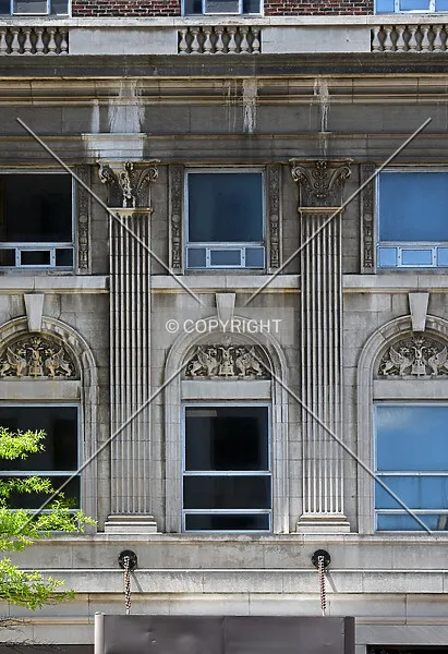 Photo 111-243-472