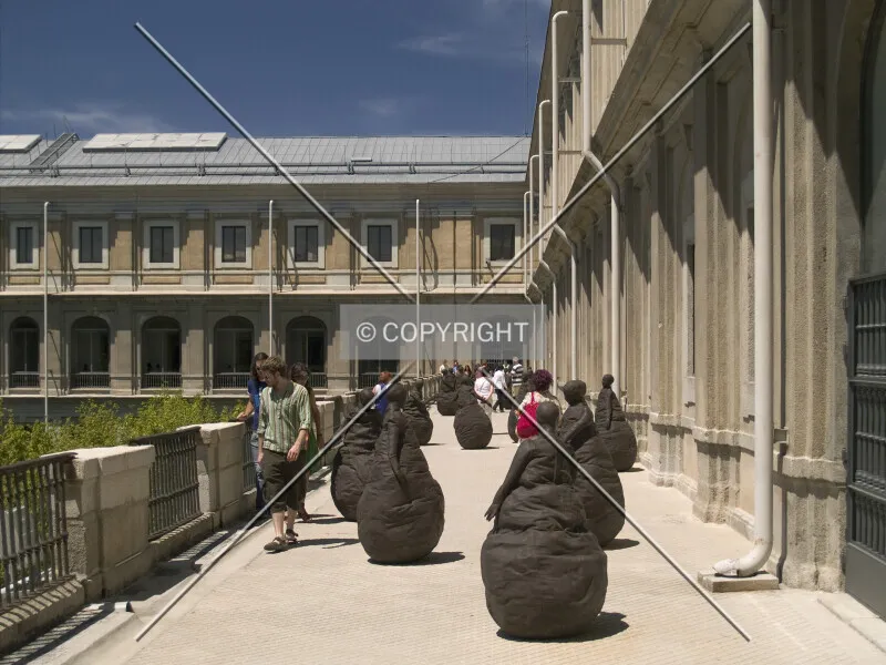 Photo 111-247-415
