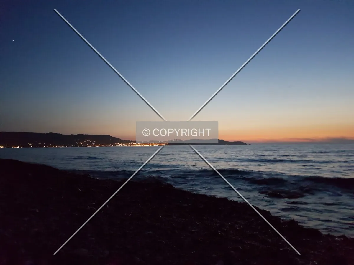 Photo 111-332-410