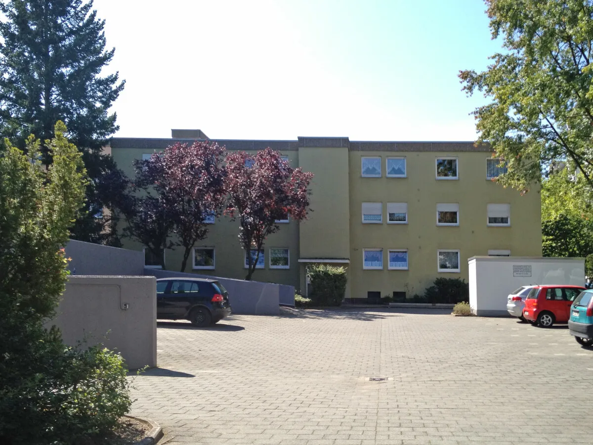 Photo 111-661-090