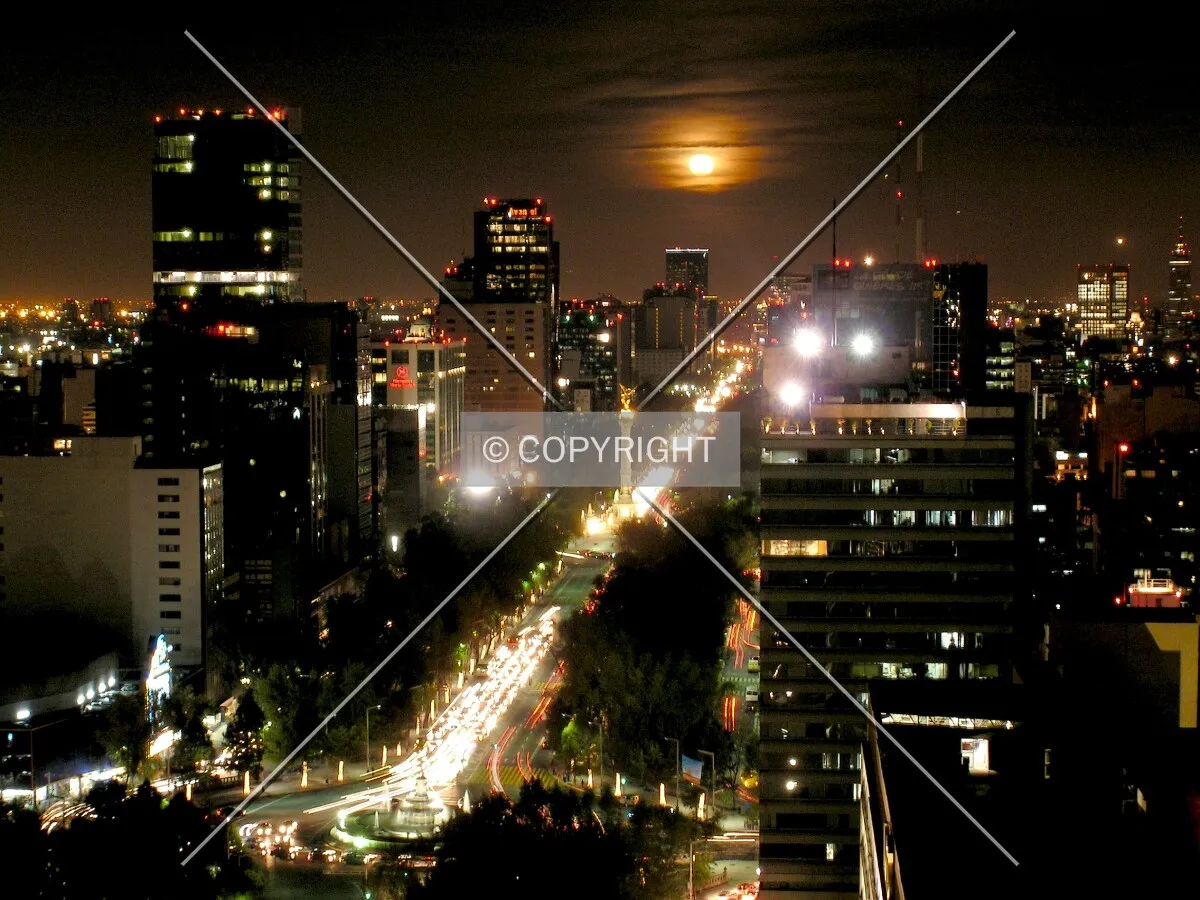 Reforma Avenue as seen from the southwest