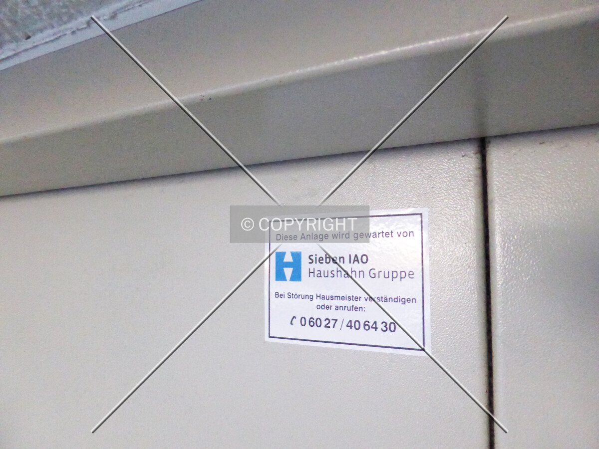 Photo 011-247-639
