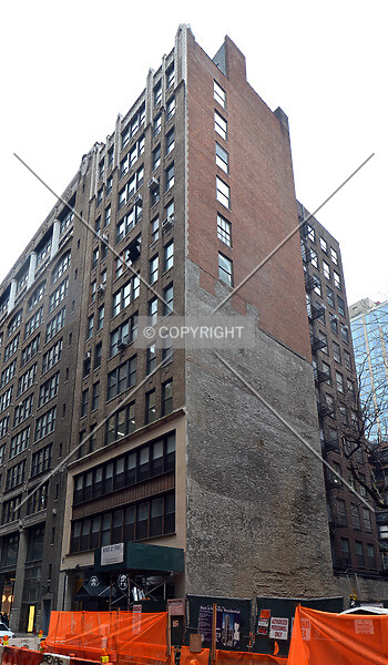 Photo 112-660-811