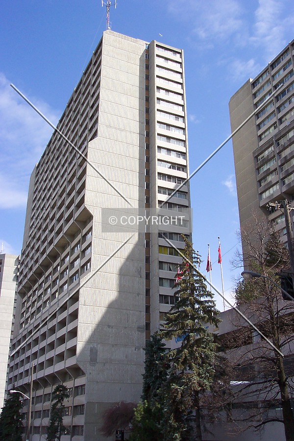 View from Laurier Avenue West, facing east
